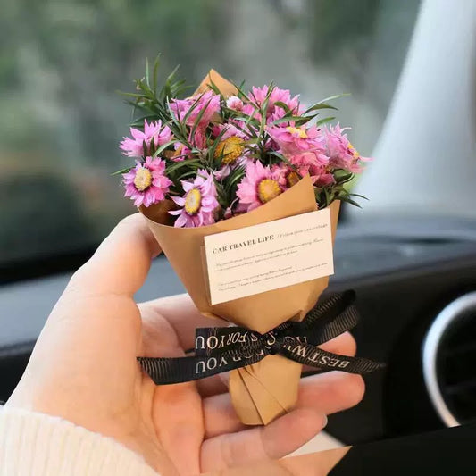 Mini Daisy Bouquet
