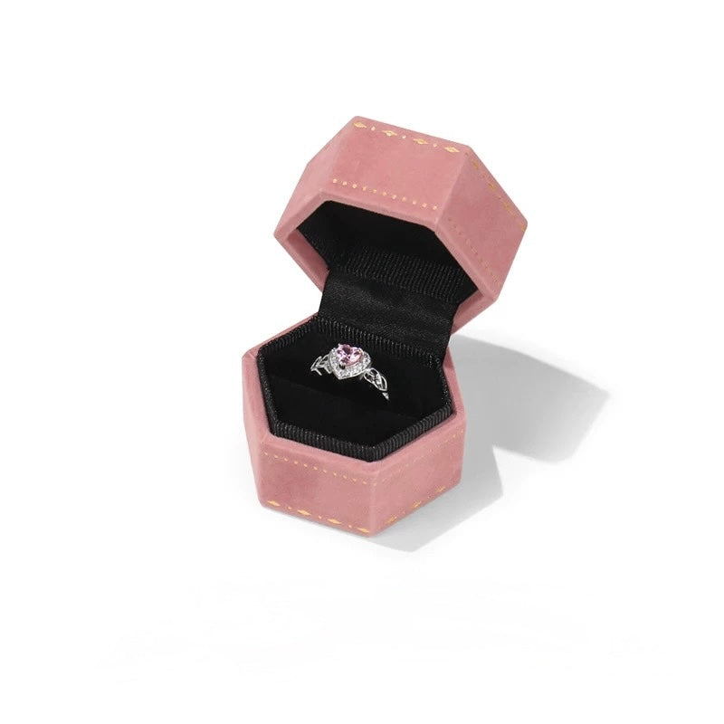 Diamond cut ring box