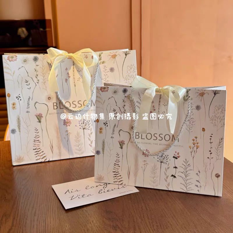 BLOSSOM Gift Bag