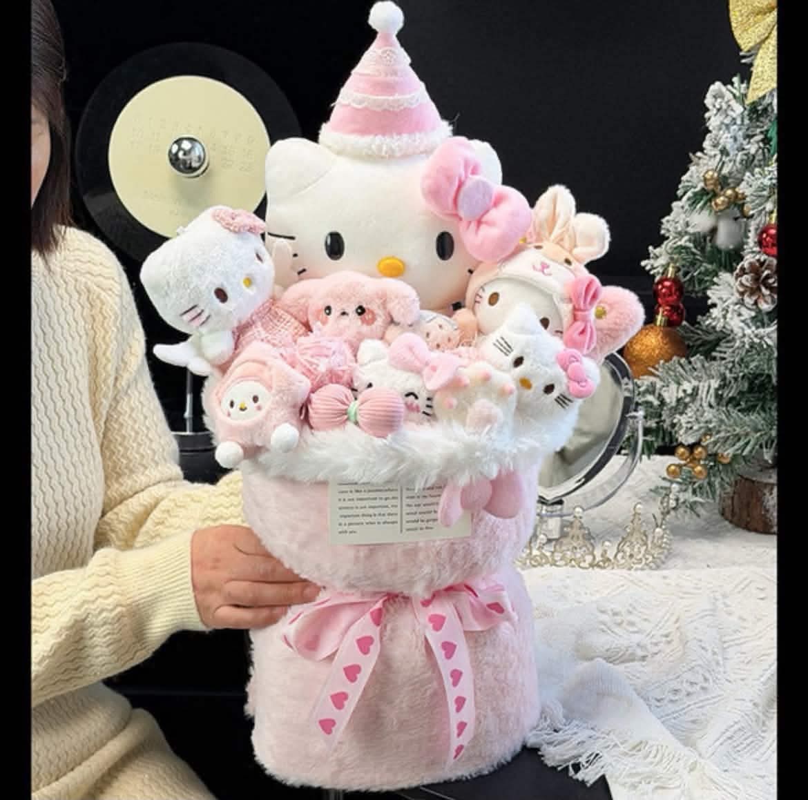 Jumbo Hello Kitty Bouquet