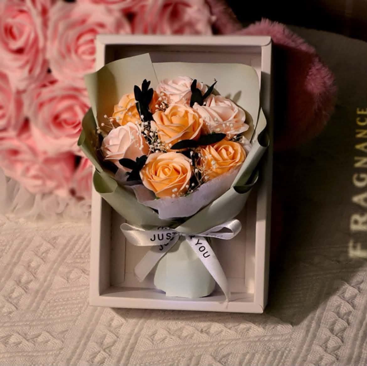 Elara Bouquet